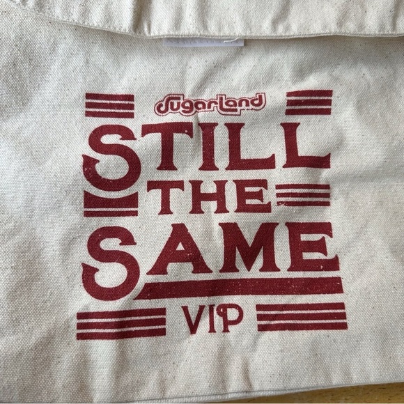 Sugarland Still The Same VIP Canvas Tote Messenger Bag - Picture 7 of 7